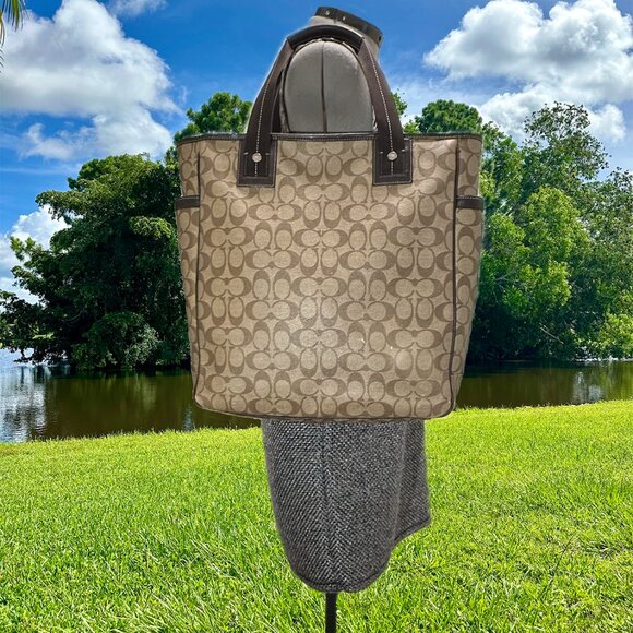 COACH Legacy Stripe Jet Set Signature C Travel Medium Tote Shoulder Bag 70588 - Picture 2 of 16